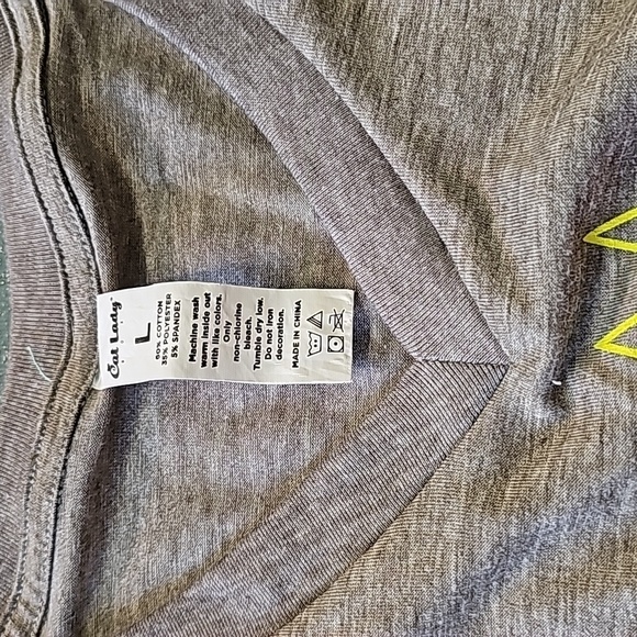 Cat lady gray short sleeve Tee shirt. Size large. TOTALLY CATS - Picture 4 of 4